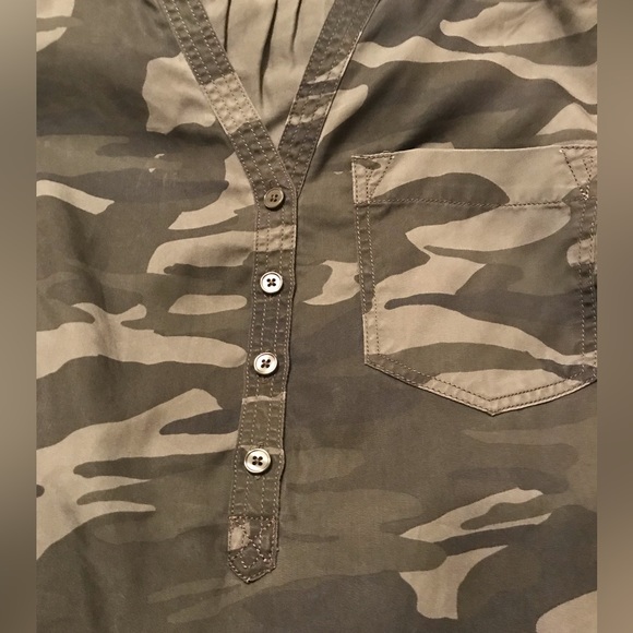 🆕NWOT Express Camo Print Minidress Sz XS - Picture 6 of 8